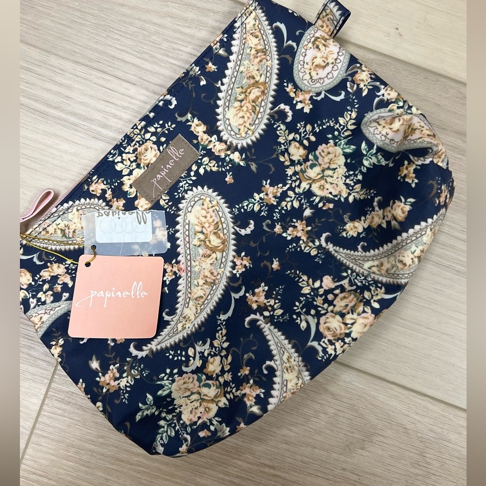 New with tags cosmetics case